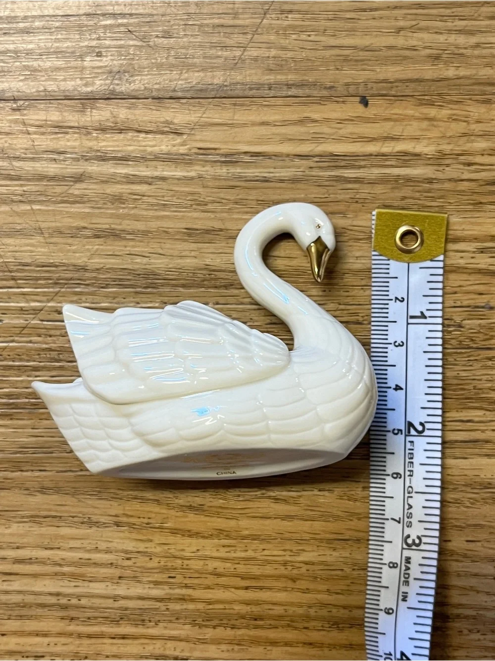 Vintage Lenox Swan Figurine 24K Gold Accents Place Card Holder/Cake Topper